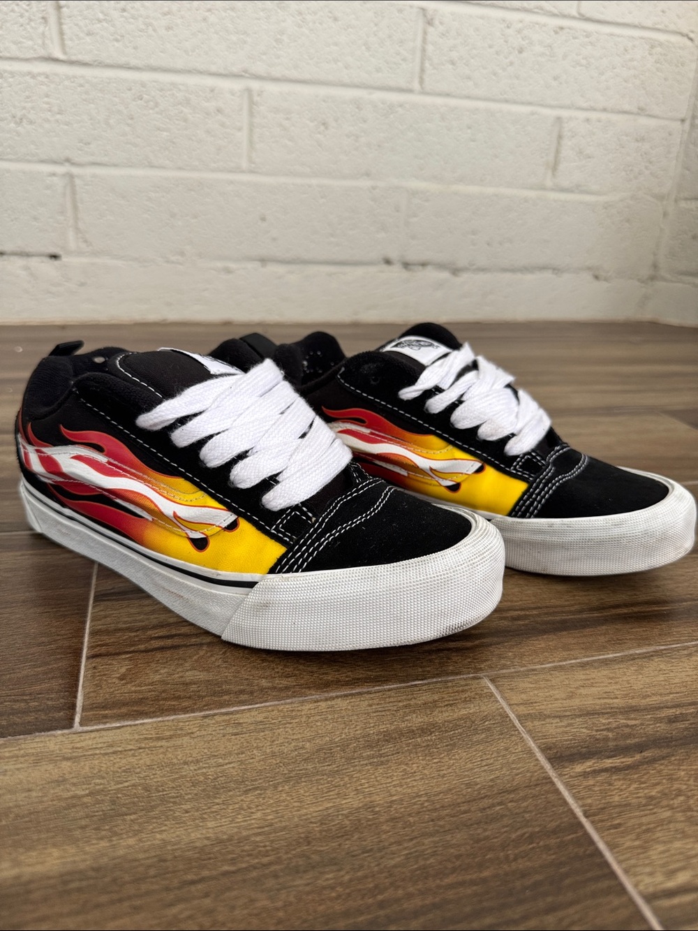 Vans Knu Skool Skate Shoe (Big Kid 5) Black / Flame